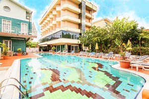 hotel piscina